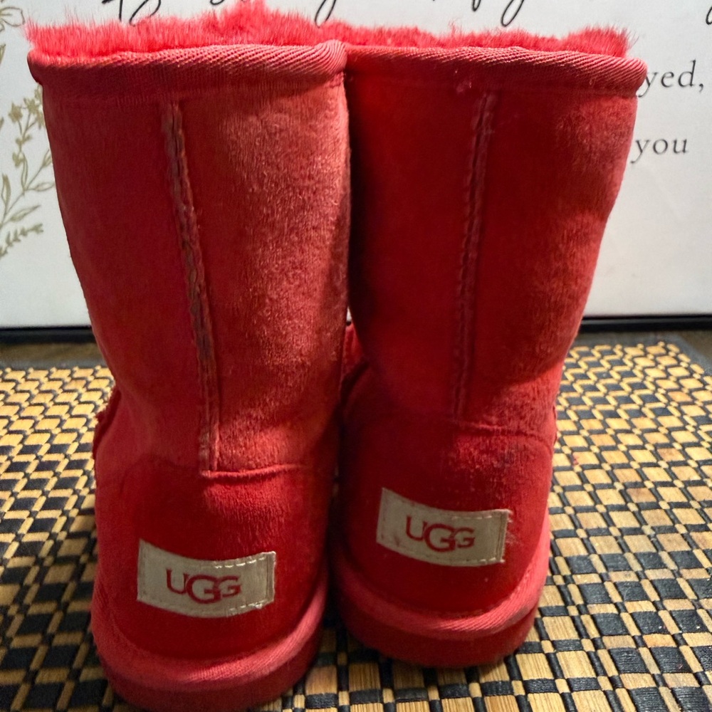 UGG Vibrant Red Winter Boots Women SZ5-Box15 - Picture 3 of 6